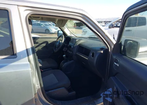 2015 Jeep Patriot Sport z USA, uszkodzony, nr VIN 1C4NJPBB1FD402072